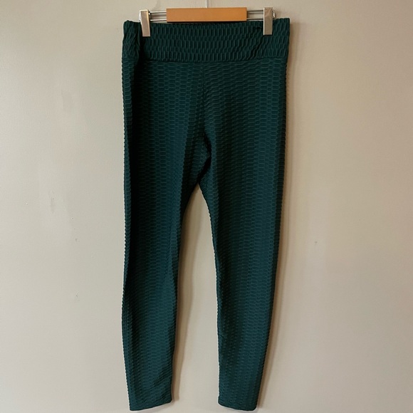 TIKTOK Viral Leggings Green Butt Booty Shaper Leggings - Picture 2 of 7